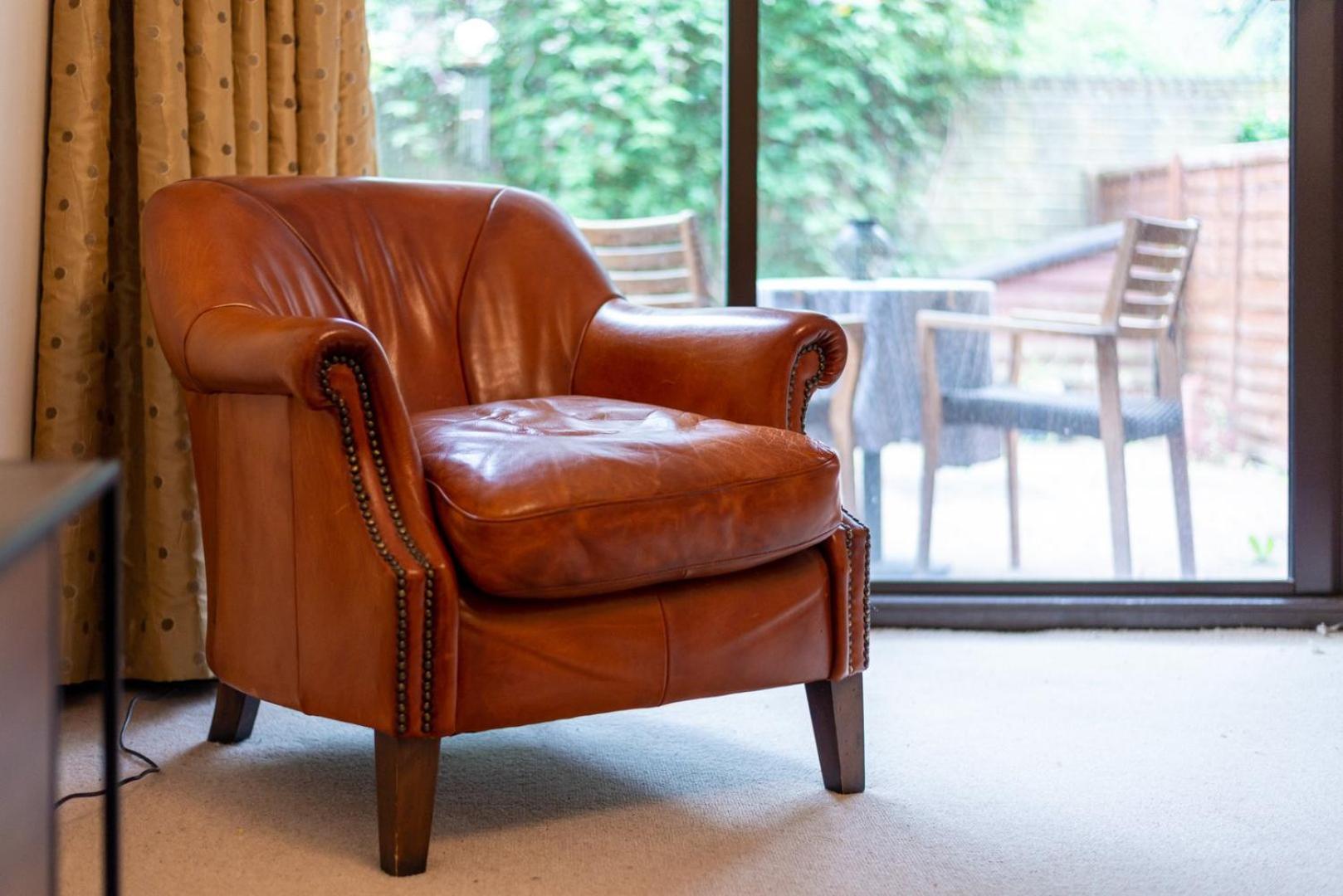 Ferienwohnung Guestready - Lovely Ground Floor Duplex With Patio In Southbank London Exterior foto