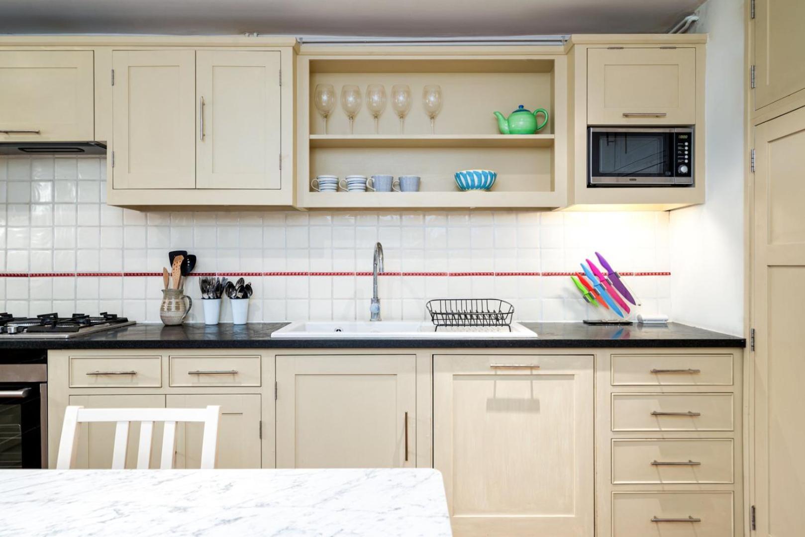 Ferienwohnung Guestready - Lovely Ground Floor Duplex With Patio In Southbank London Exterior foto